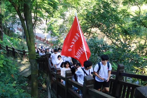 爱自己才能得到他人的爱——人生经验谈